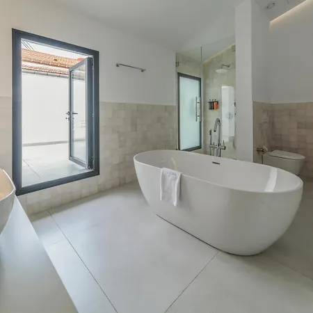 Ξενοδοχείο Serawa