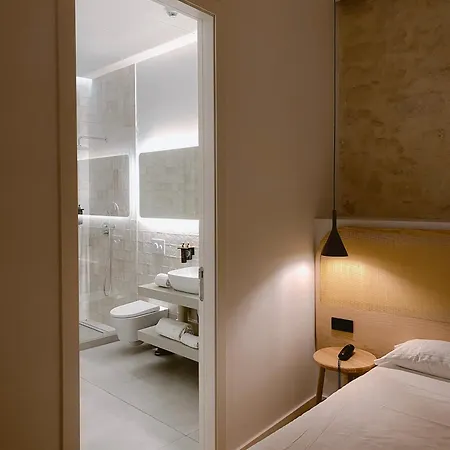 Serawa Ξενοδοχείο 4*